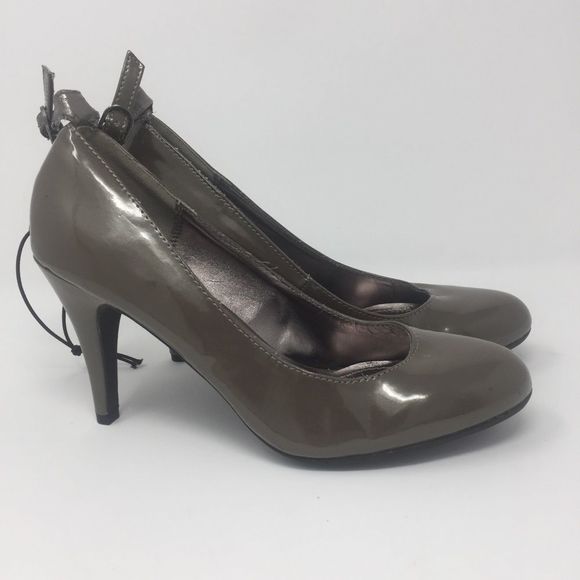 Women's Sz 8 Steve Madden Heels New - Picture 2 of 5